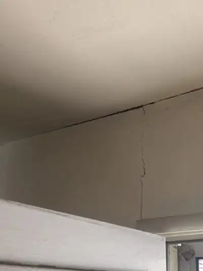 crack in ceiling atlas master