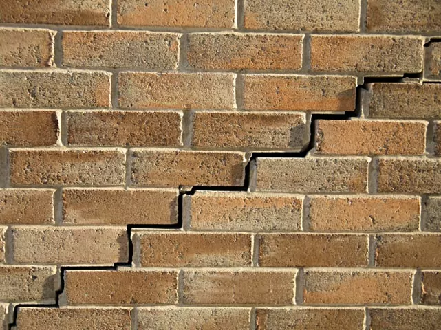 cracked brickwork