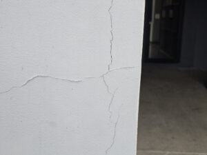 Are Horizontal Hairline Cracks in Drywall Bad?